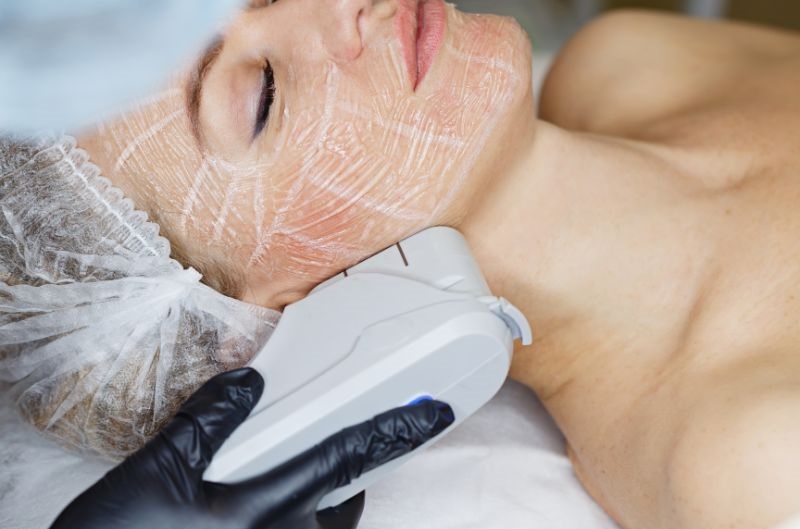 Máy nâng cơ trẻ hóa da HIFU giúp chăm sóc da toàn diện từ trong ra ngoài