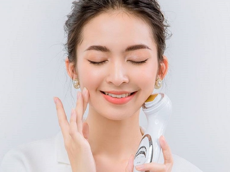 Máy massage nâng cơ mặt giá bao nhiêu - 2