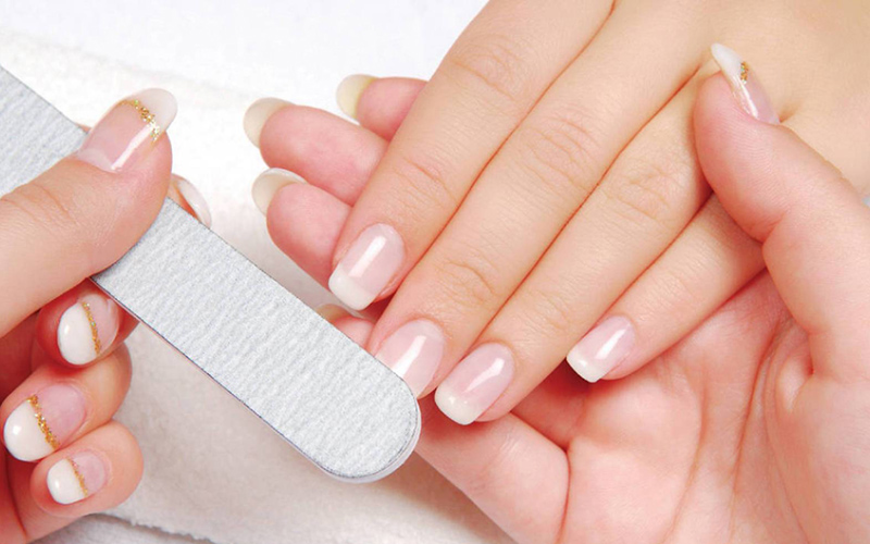 Luôn chăm sóc để có bộ nail bề nhất