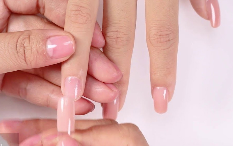 Hướng Dẫn Chi Tiết Các Cách Tháo Móng Úp Tại Nhà Hiệu Quả, Nhanh chóng 1