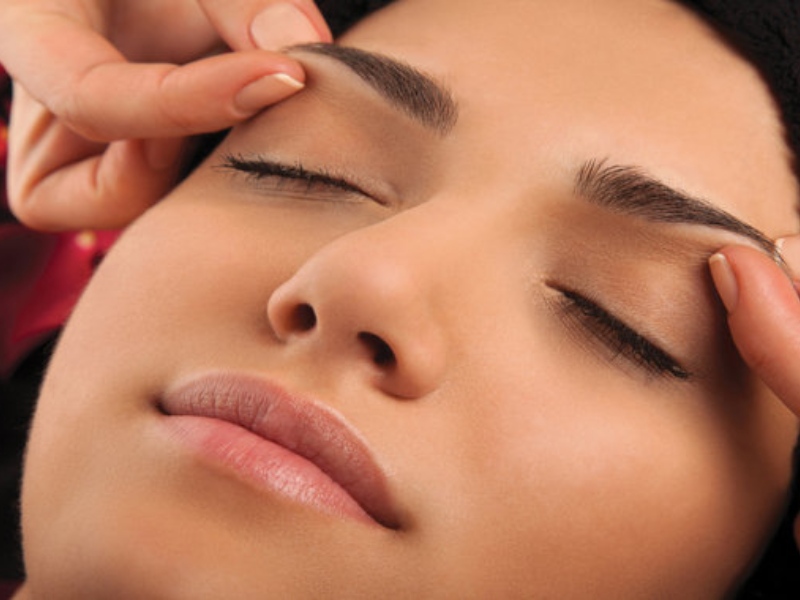 chăm sóc lông mày sau khi xoá laser - 10