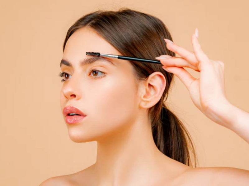 chăm sóc lông mày sau khi xoá laser - 2