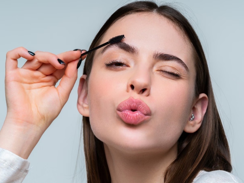chăm sóc lông mày sau khi xoá laser - 8
